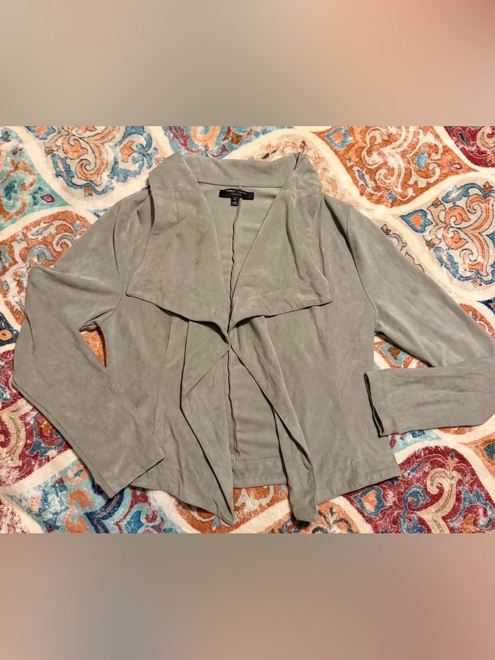 Romeo & Juliet Light Gray Faux Suede Open Front Jacket